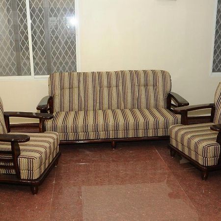 Tripura Sundari Residency Hotell Madanapalle Exteriör bild