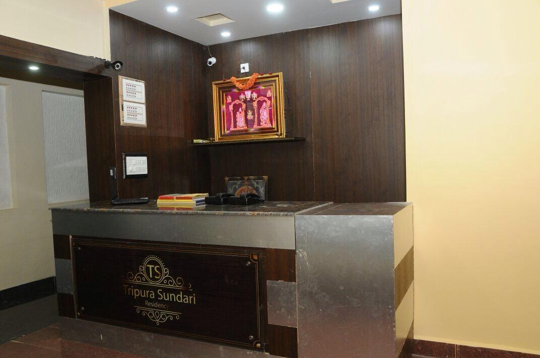 Tripura Sundari Residency Hotell Madanapalle Exteriör bild