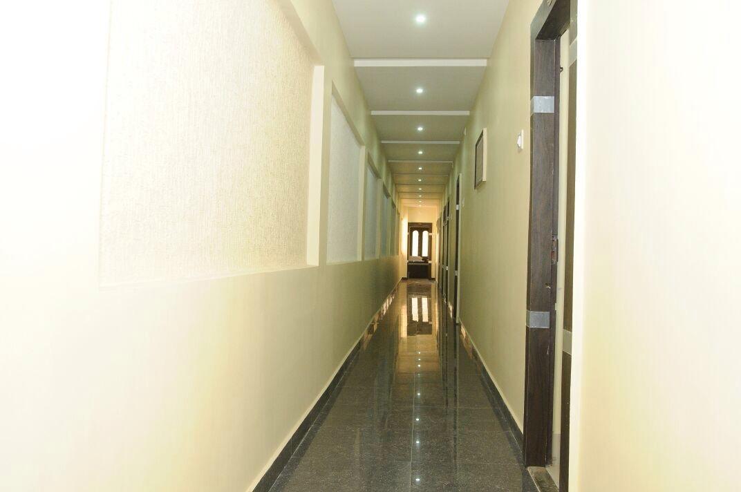 Tripura Sundari Residency Hotell Madanapalle Exteriör bild