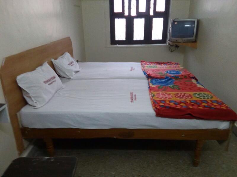 Tripura Sundari Residency Hotell Madanapalle Exteriör bild