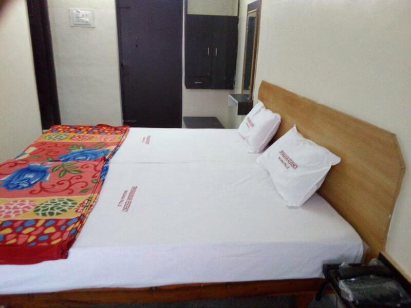 Tripura Sundari Residency Hotell Madanapalle Exteriör bild